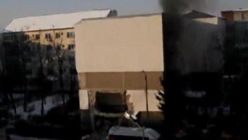 Explozia din Bacau, provocata de o scurgere de gaze din conducta aflata in fata blocului