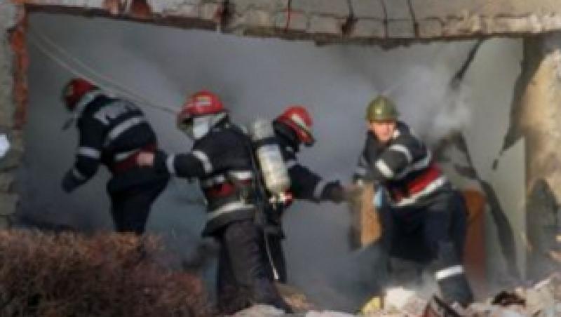 Bacau: Familiile afectate de explozie vor primi temporar locuinte mobilate de la compania E-ON