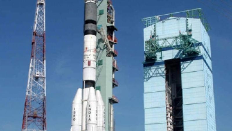 Racheta indiana care transporta un satelit, distrusa pentru ca deviase de la traiectorie