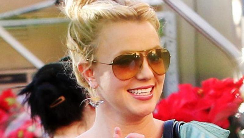 Britney Spears s-a logodit!