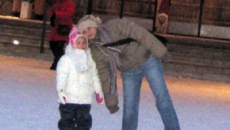 Denisa Mosulet, 5 ani, si parintii ei au castigat cu 