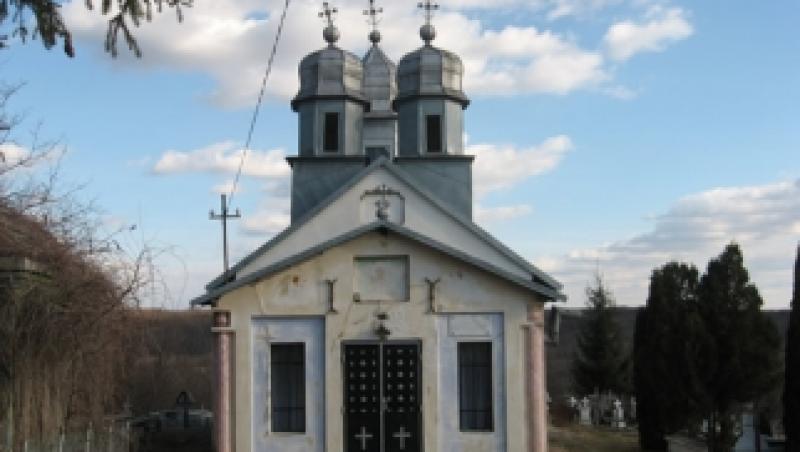 Sapte biserici din Olt, monumente istorice, in pericol de prabusire