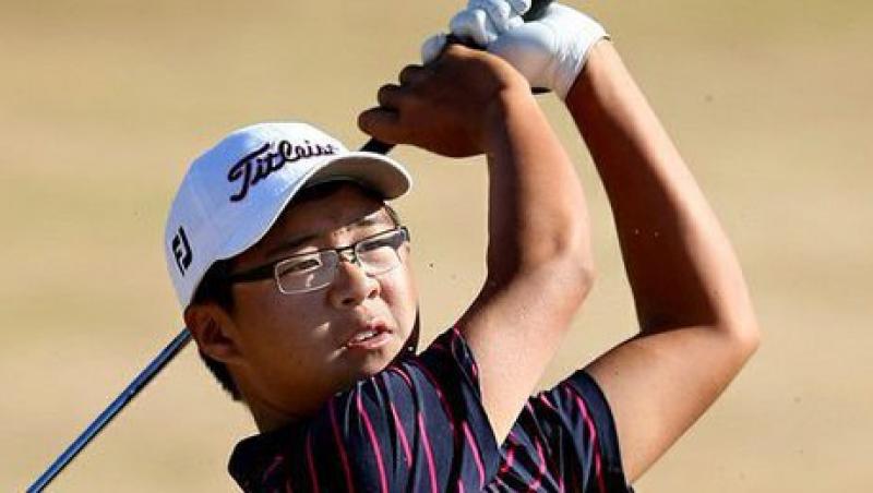Un adolescent pasionat de golf i-a doborat recordul lui Tiger Woods