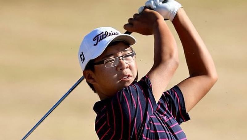 Un adolescent pasionat de golf i-a doborat recordul lui Tiger Woods