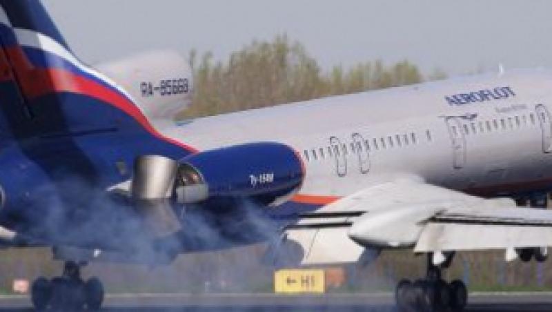 Moscova: 2 morti si peste 50 de raniti, dupa aterizarea fortata a unui avion cu 155 de pasageri