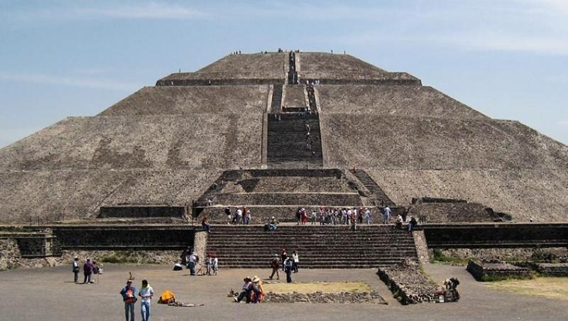 Teotihuacan (Mexic): plimbare pe Calea Mortilor