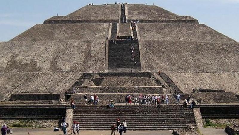 Teotihuacan (Mexic): plimbare pe Calea Mortilor