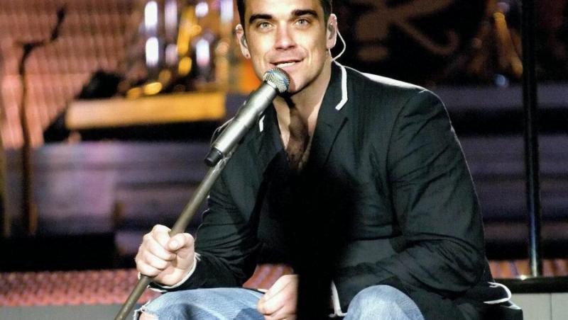 Robbie Williams si-a aratat posteriorul, in direct