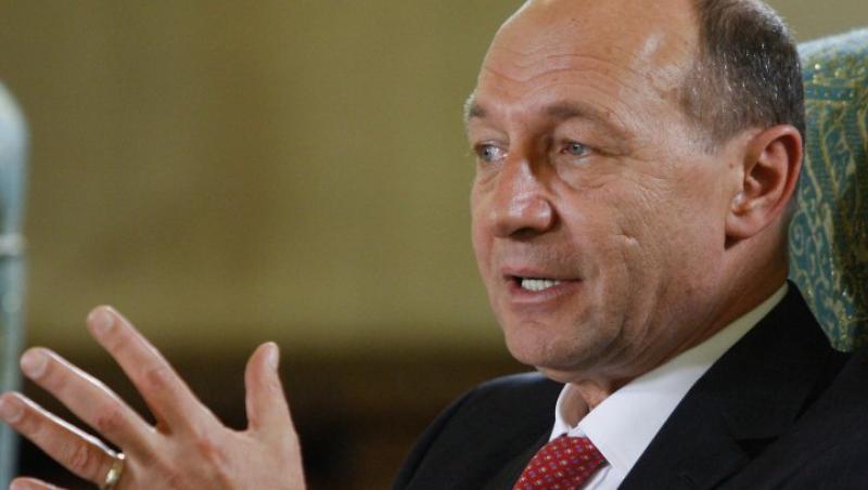 Presedintele Traian Basescu participa la discutiile privind indemnizatiile pentru copii si bugetul pe 2011