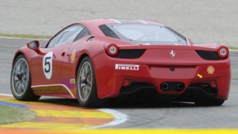 VIDEO! Ferrari 458 Challenge - supermasina fioroasa de curse