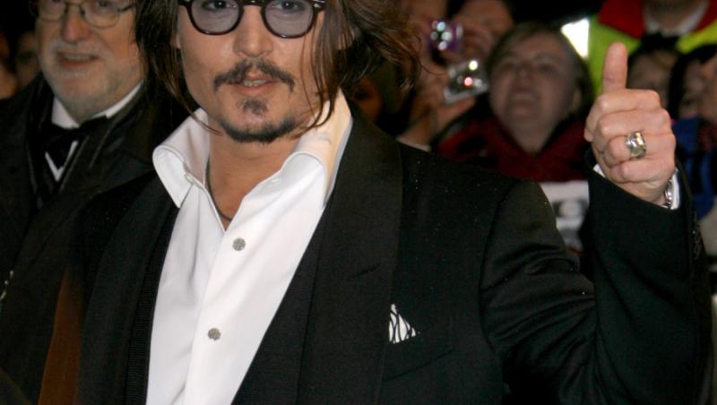 Johnny Depp se simte demasculinizat