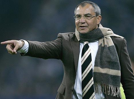 Felix Magath a ramas fara permis