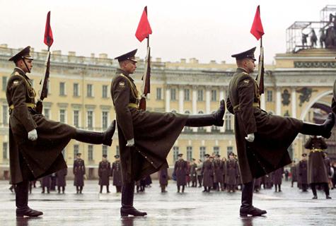 The Guardian: Inapoi in era sovietica?