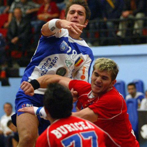 Liga nationala de handbal/ CSU Suceava - Steaua 25-26
