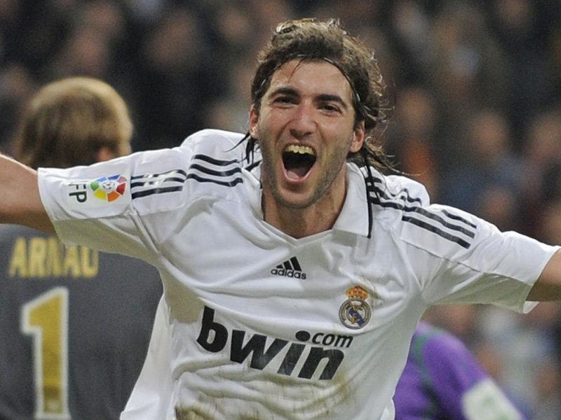 Real Madrid nu vrea sa renunte la Higuain