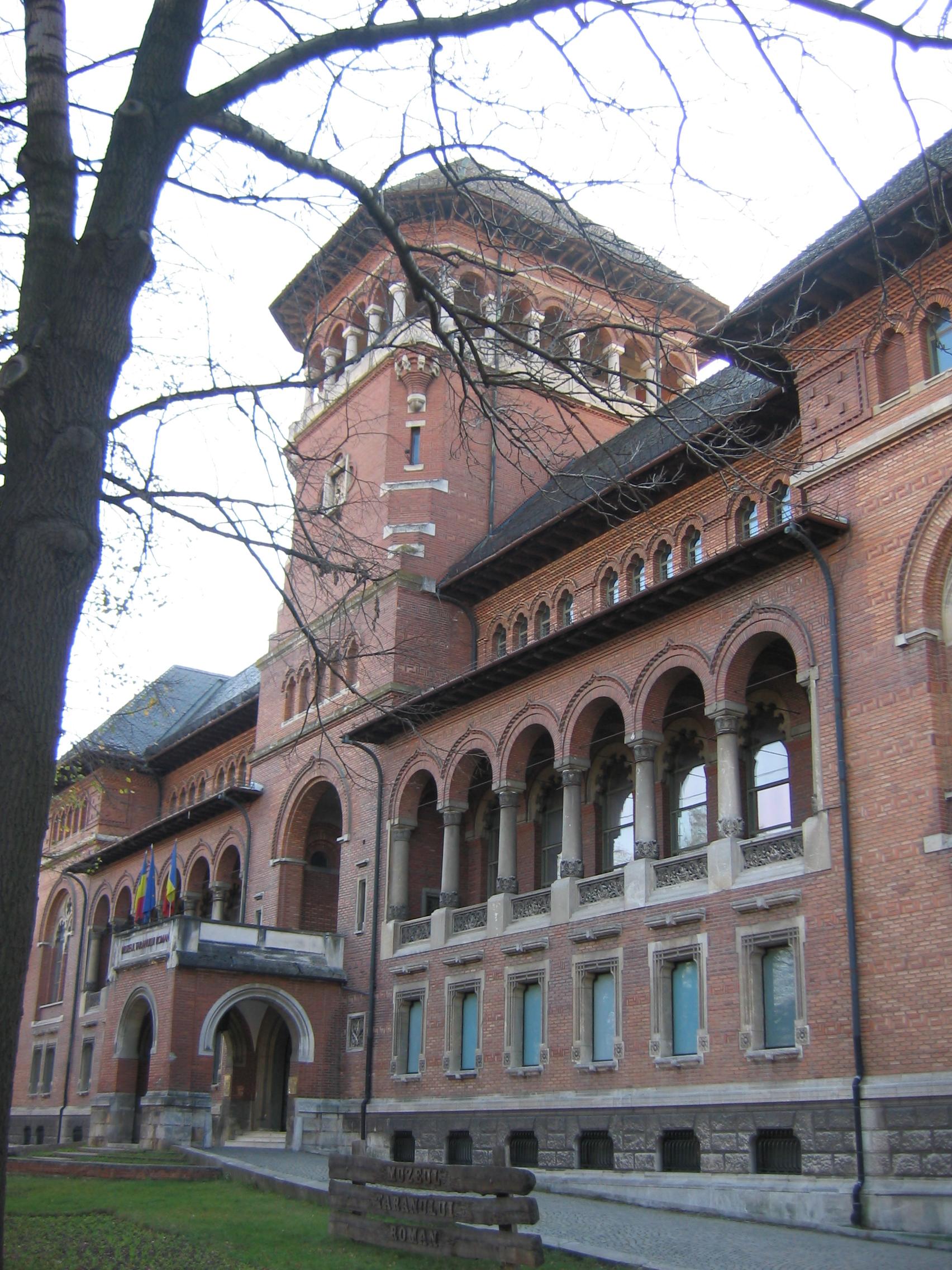 Targul Taranului imbraca haine de primavara