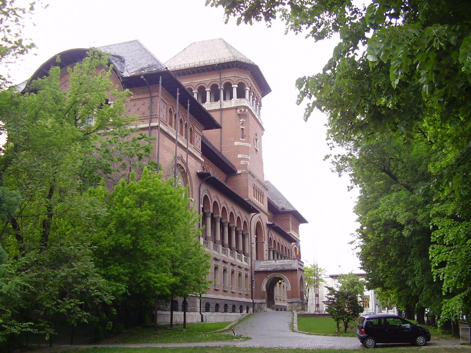 Conferinta la Muzeul Taranului Roman pe tema: "Maneaua: Istorie, alcatuire, rosturi, intelesuri"