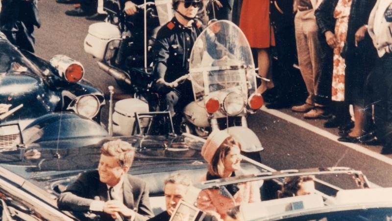 Spielberg are un scenariu despre viata lui Jackie Kennedy