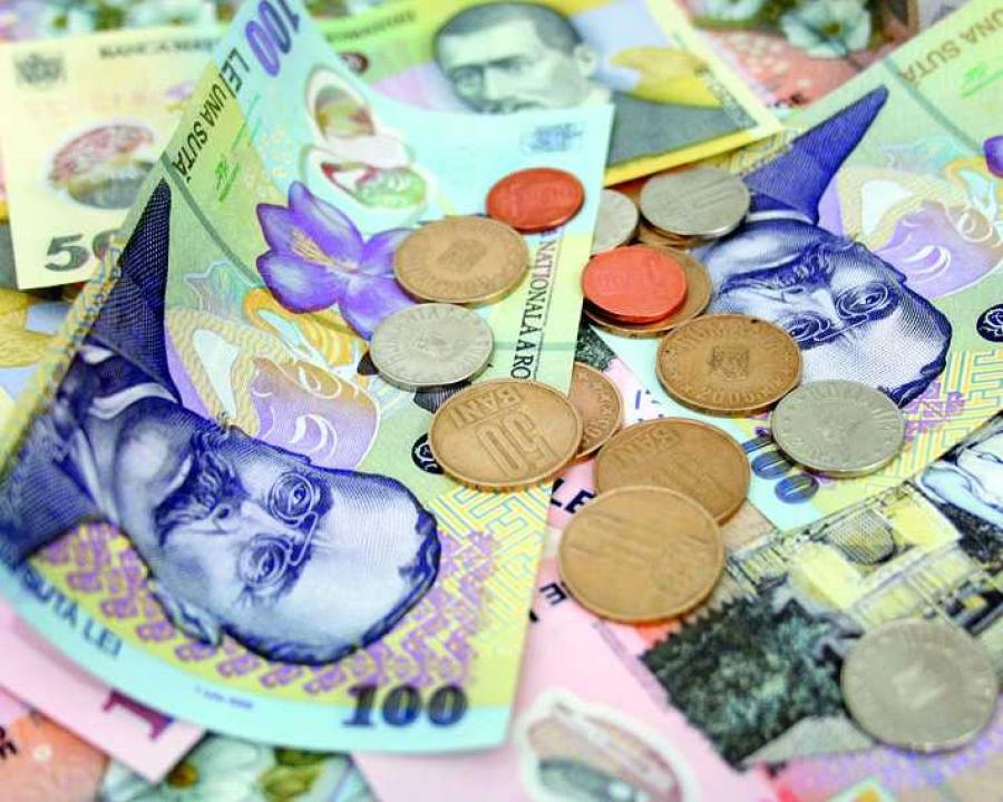 Moneda nationala s-a depreciat fata de euro
