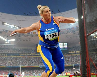 Nicoleta Grasu si Anca Heltne, medalii de bronz la Cupa Europei de aruncari