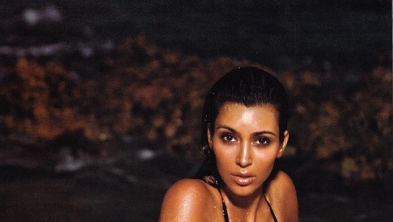 Kim Kardashian are calendar pentru 2011