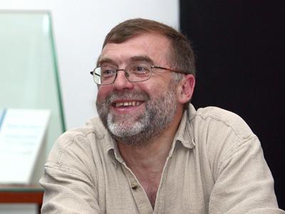 Matei Visniec si Miruna Runcan vorbesc despre emigratie si identitate la Varsovia