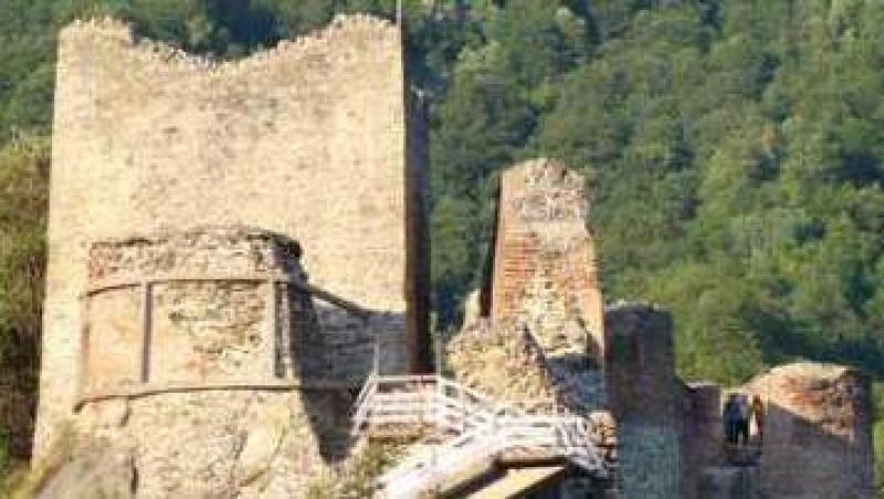 Cetatea lui Vlad Tepes, o ruina