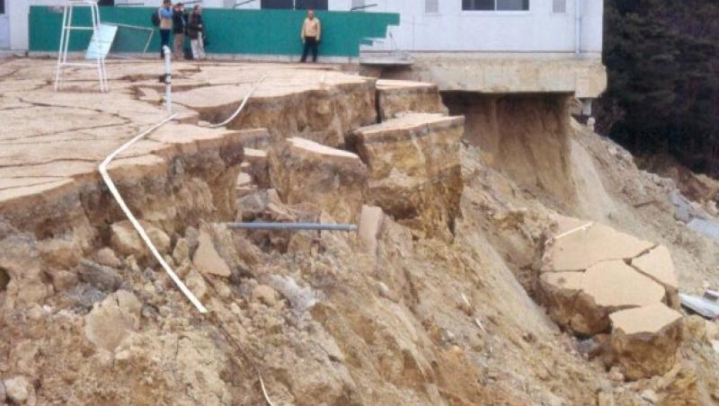 Peste 100 de persoane confirmate decedate in alunecari de teren in Uganda