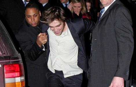 Robert Pattinson a sarbatorit premiera filmului "Remeber me"