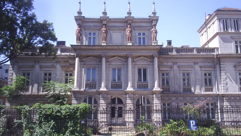 Palatul Stirbei, intre degradare si modernizare