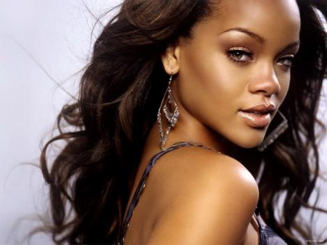 Rihanna, data in judecata de antrenoarea ei de fitness pentru 26.000 de dolari