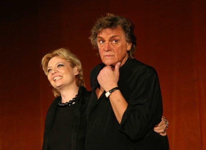 Teatru: Spectacolul "Straini in noapte", reprogramat