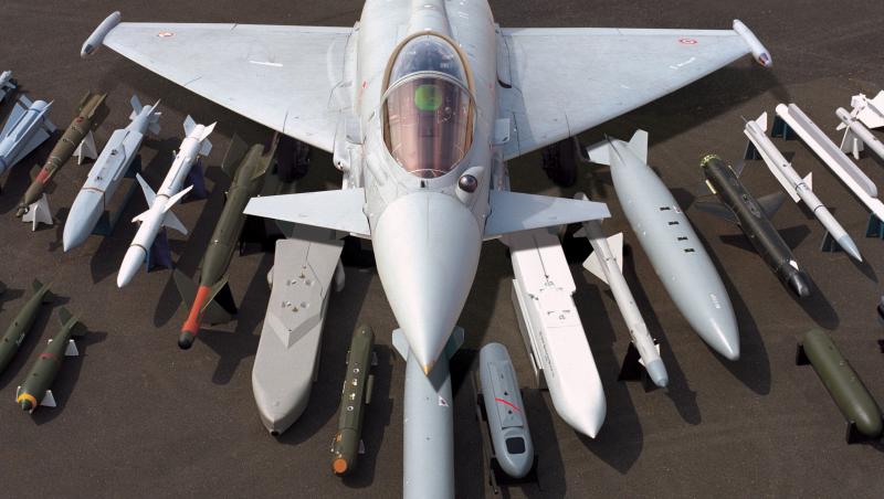 Saab si Eurofighter depun oferte imbunatatite in... Parlament
