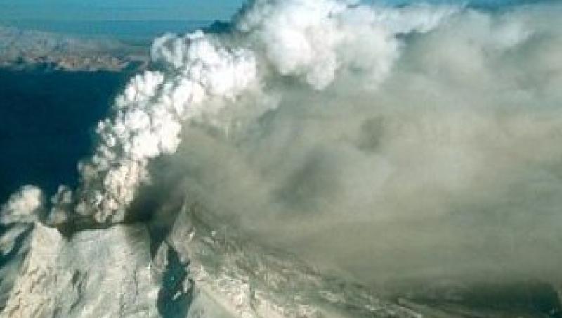 Romania in alerta:  Norul vulcanic vine spre noi