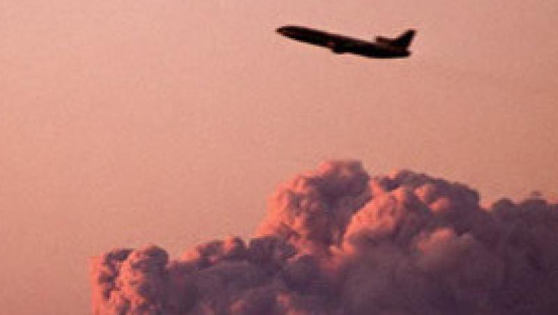 Marturie: Cum a zburat in 1982 prin nor vulcanic un pilot britanic