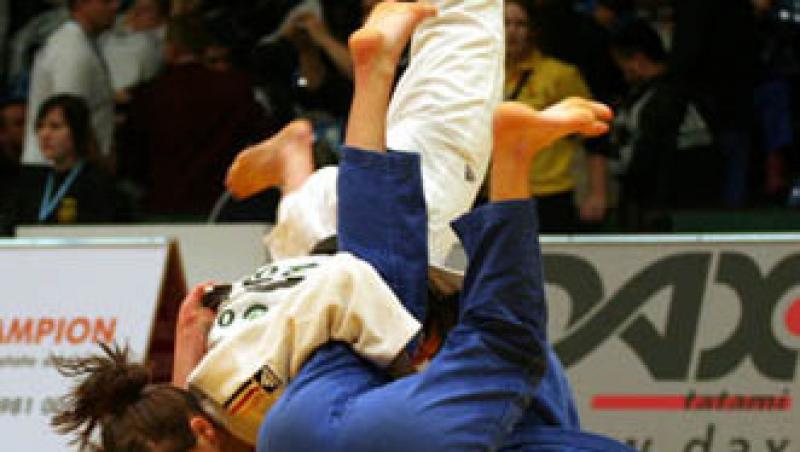 Judo: Dupa Alina Dumitru, si Corina Caprioru a luat aurul!