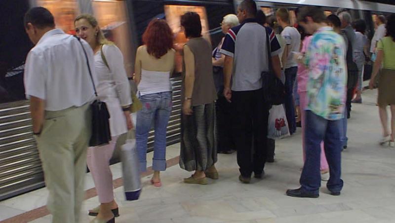 Bucuresti: Un tanar s-a sinucis la metroul din Piata Romana