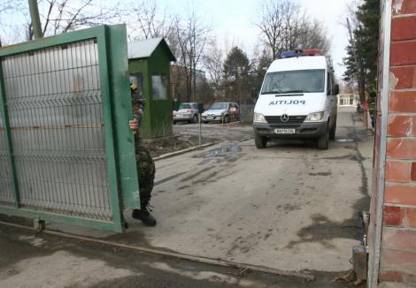 Politist retinut pentru trafic de droguri