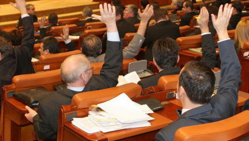 Camera Deputatilor a adoptat pana la urma Legea ANI