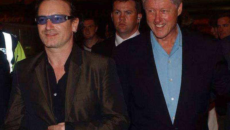 Clinton si Bono, premiati de Consiliul Atlantic pentru efortul lor umanitar
