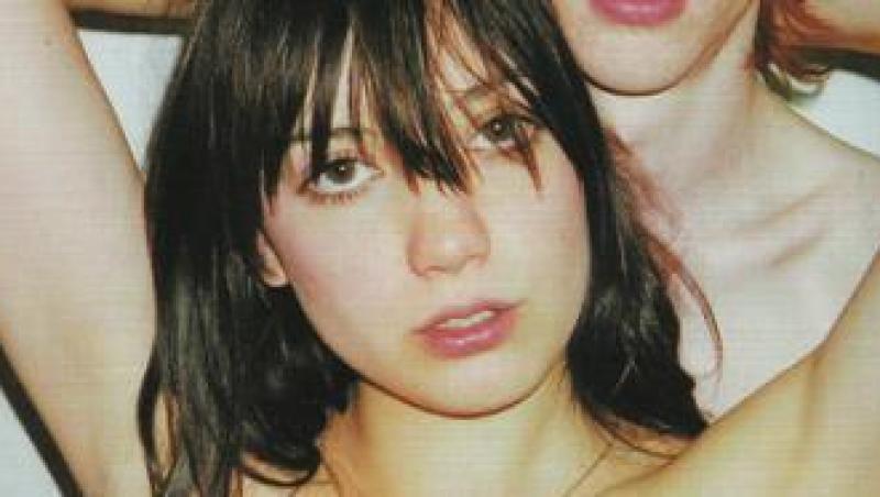 Daisy Lowe: Imi plac formele femeilor. Sunt frumoase