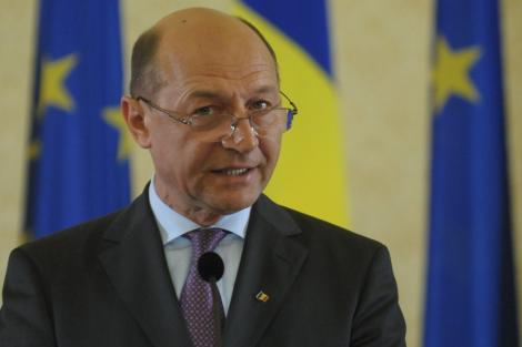 Basescu: Statele aflate in mare dificultate financiara cedeaza foarte mult din suveranitate