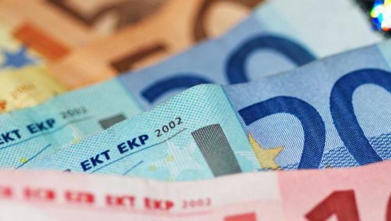 Grecia a accesat primele fonduri acordate de UE si FMI