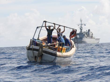 Un marinar roman, rapit de piratii somalezi in Golful Aden
