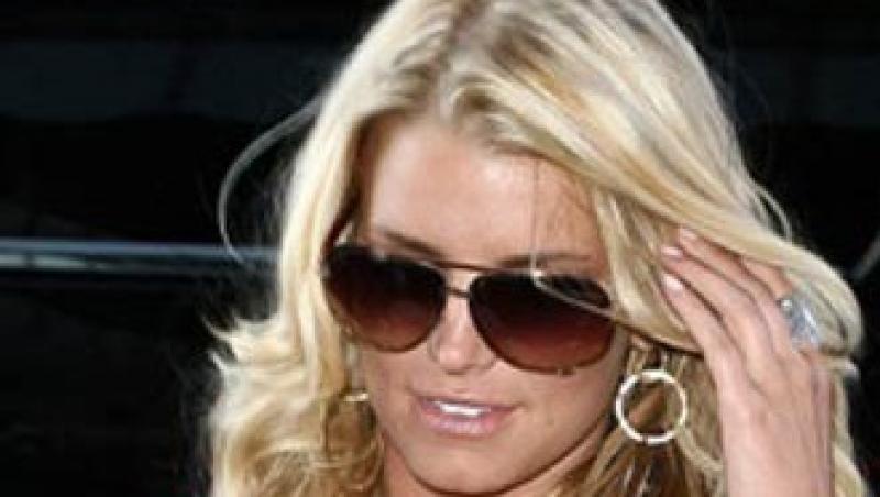 Jessica Simpson: Ma simt deja batrana. Am experimentat multe la 20 de ani