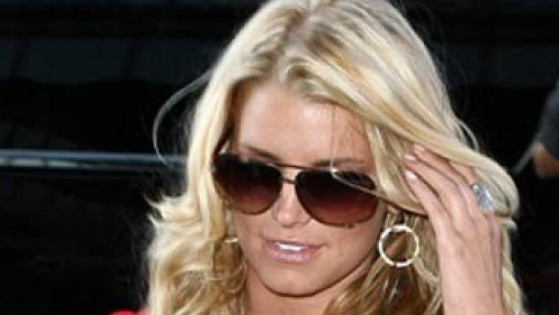 Jessica Simpson: Ma simt deja batrana. Am experimentat multe la 20 de ani