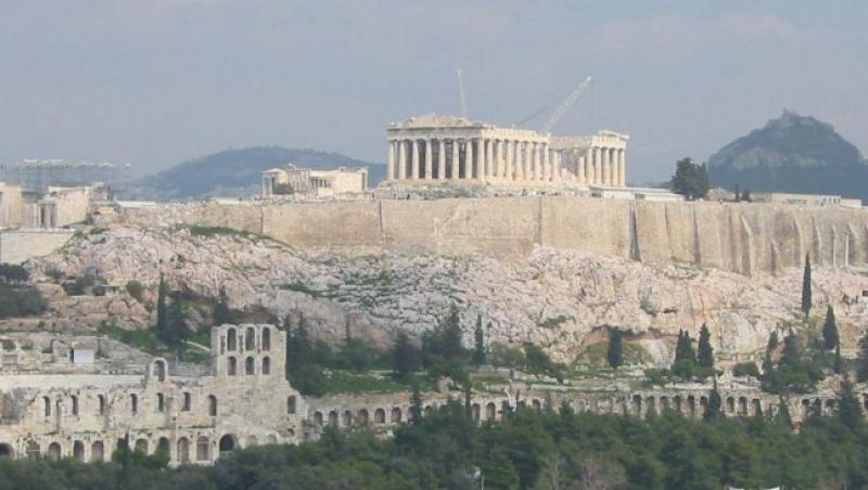 Grecia: Zeci de mii de rezervari turistice, anulate din cauza violentelor de strada