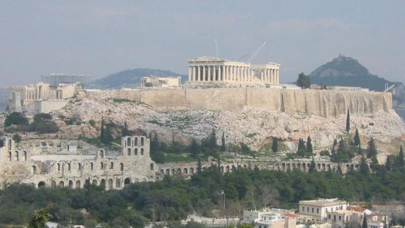 Grecia: Zeci de mii de rezervari turistice, anulate din cauza violentelor de strada
