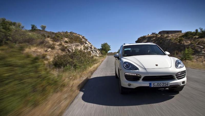 Drive Test: Cu Porsche Cayenne S in Grecia