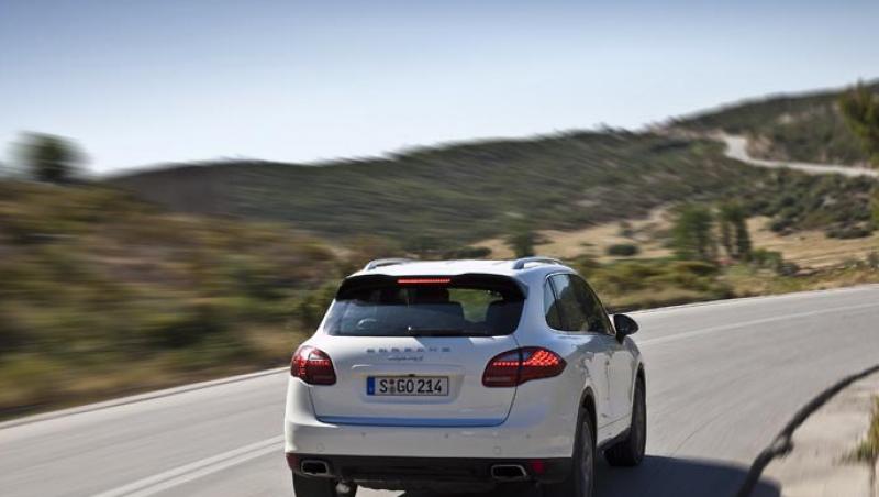 Drive Test: Cu Porsche Cayenne S in Grecia